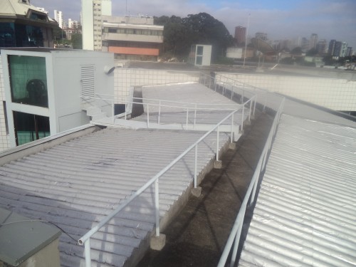 Serviços de impermeabilização de telhados